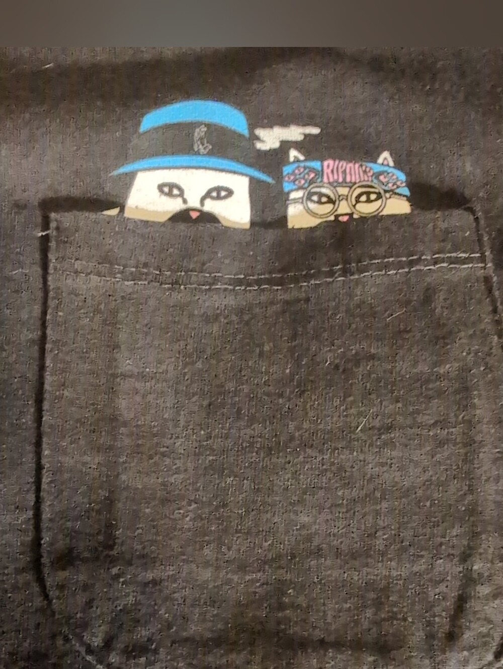 Ripndip x Cheech & Chong Pocket Tee Size XL Dave's Not Here EUC Pocket Surprise - Picture 2 of 6
